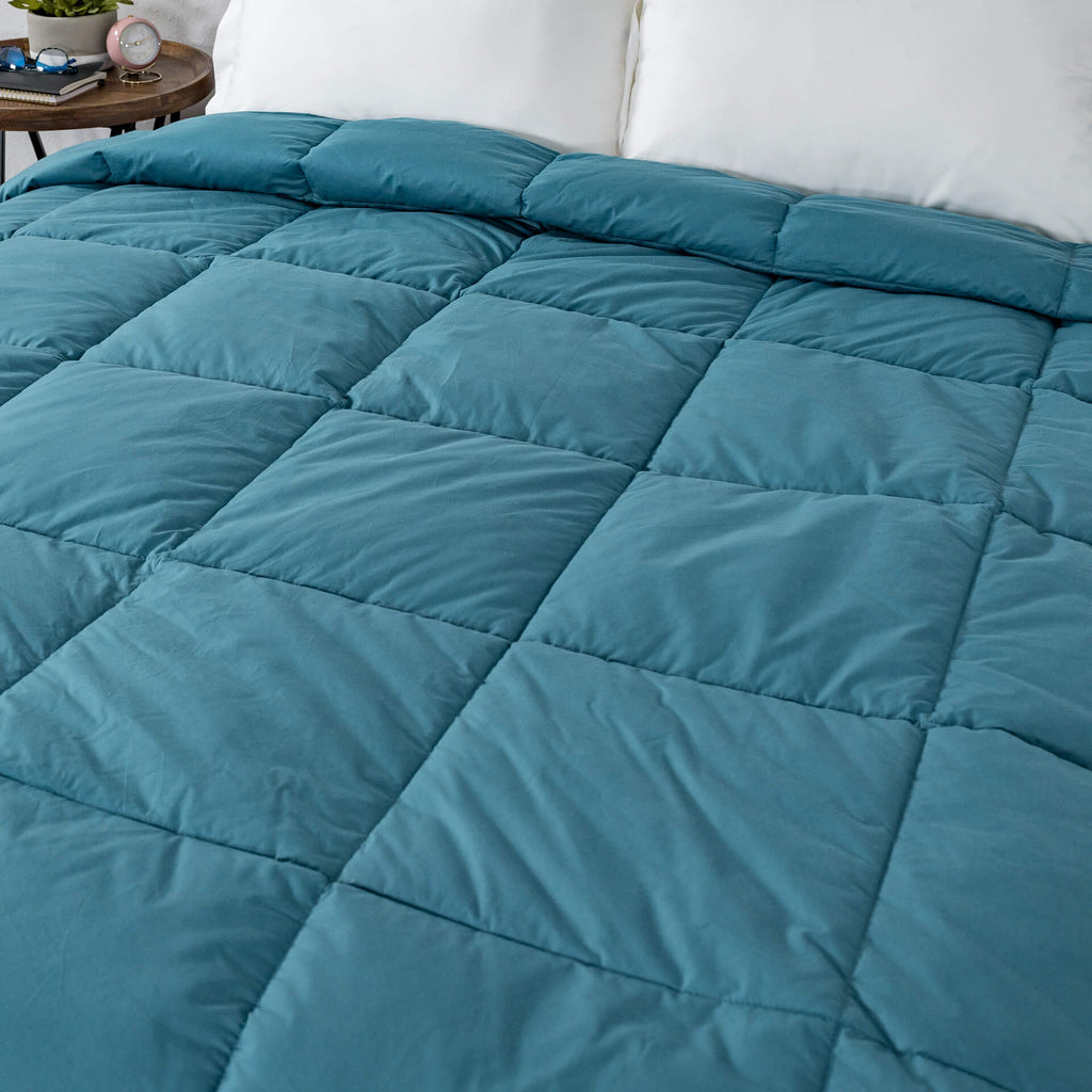 Medium Warmth Premier Down Comforter - Ameridown 