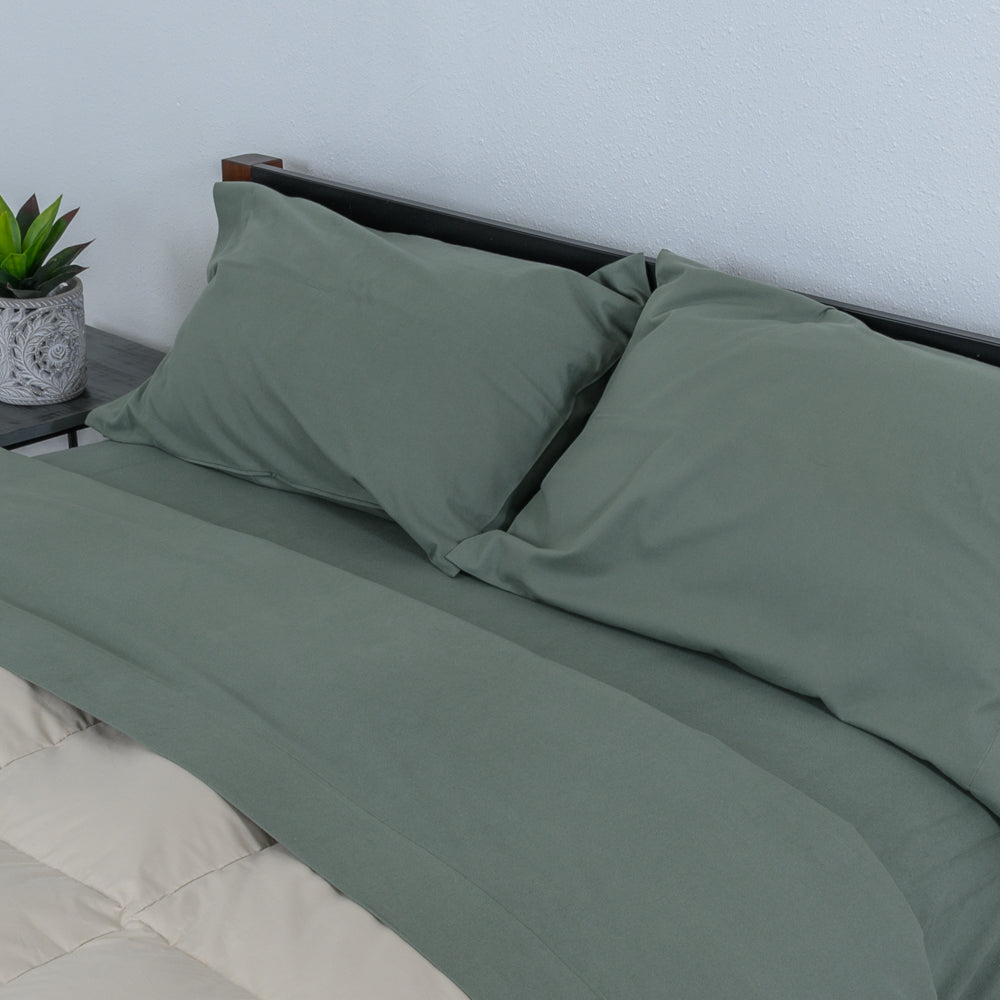 Velvet Flannel Sheet Set - Spruce Bed Image