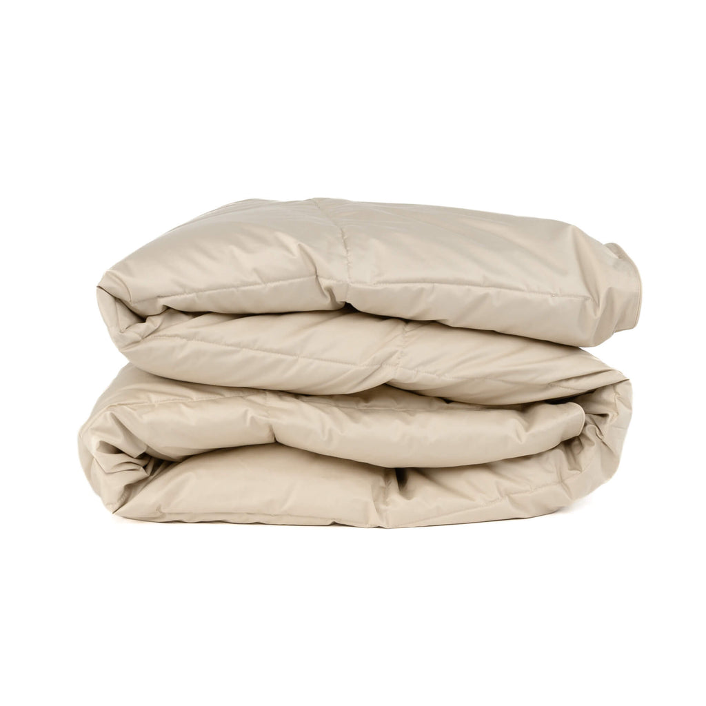 Medium Warmth Elite Down Comforter - Ameridown 