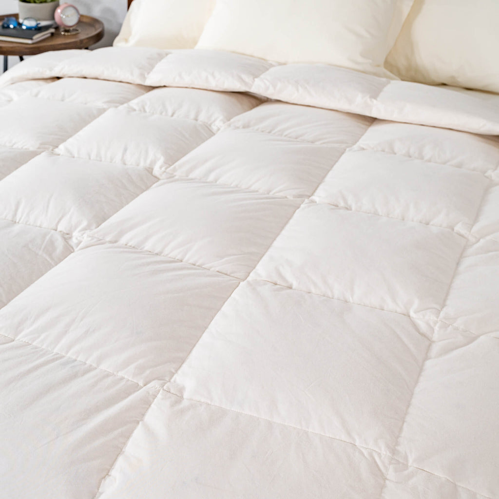 Medium Warmth Signature Baffled Down Comforter - Ameridown 