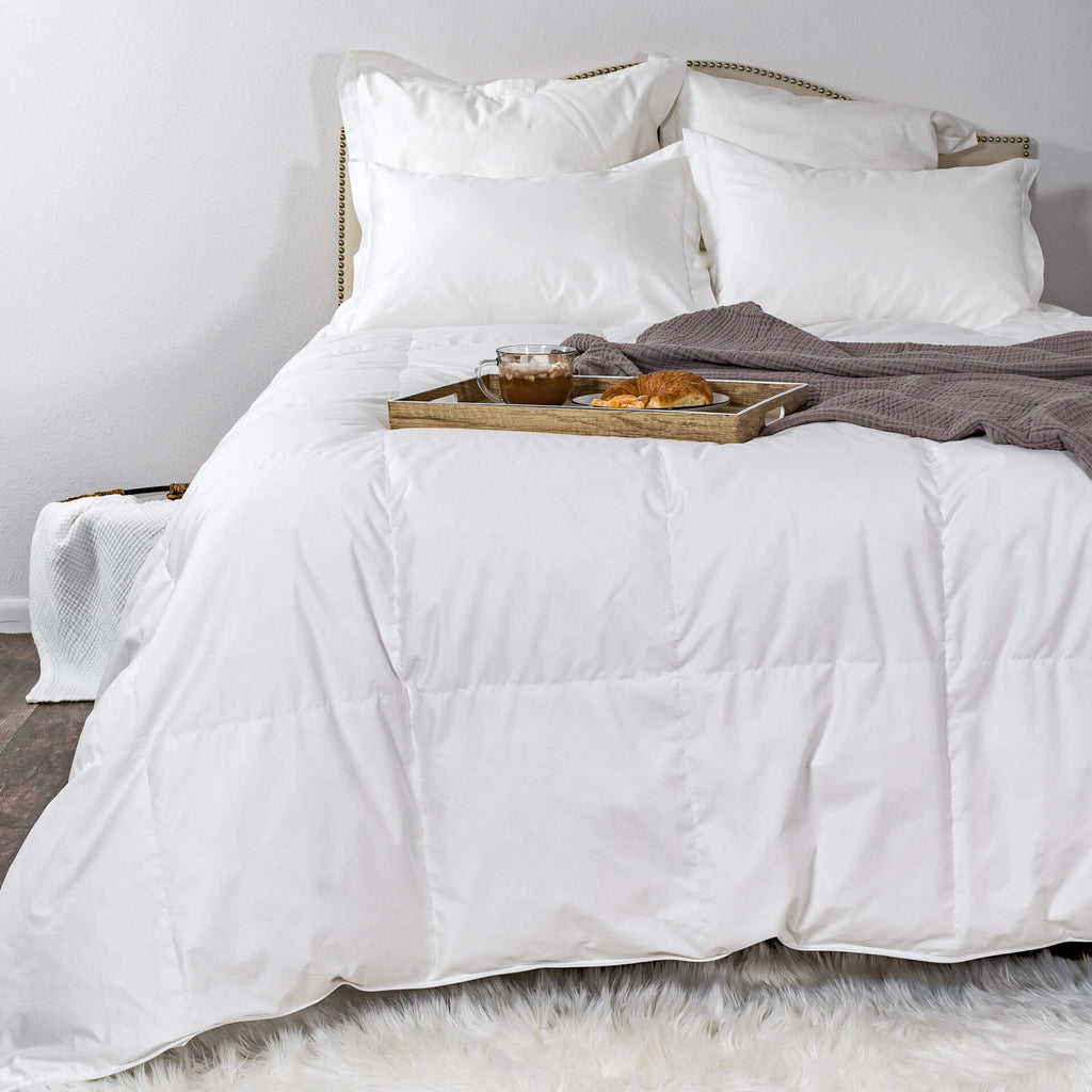 Light Warmth Elite Down Comforter - Ameridown 