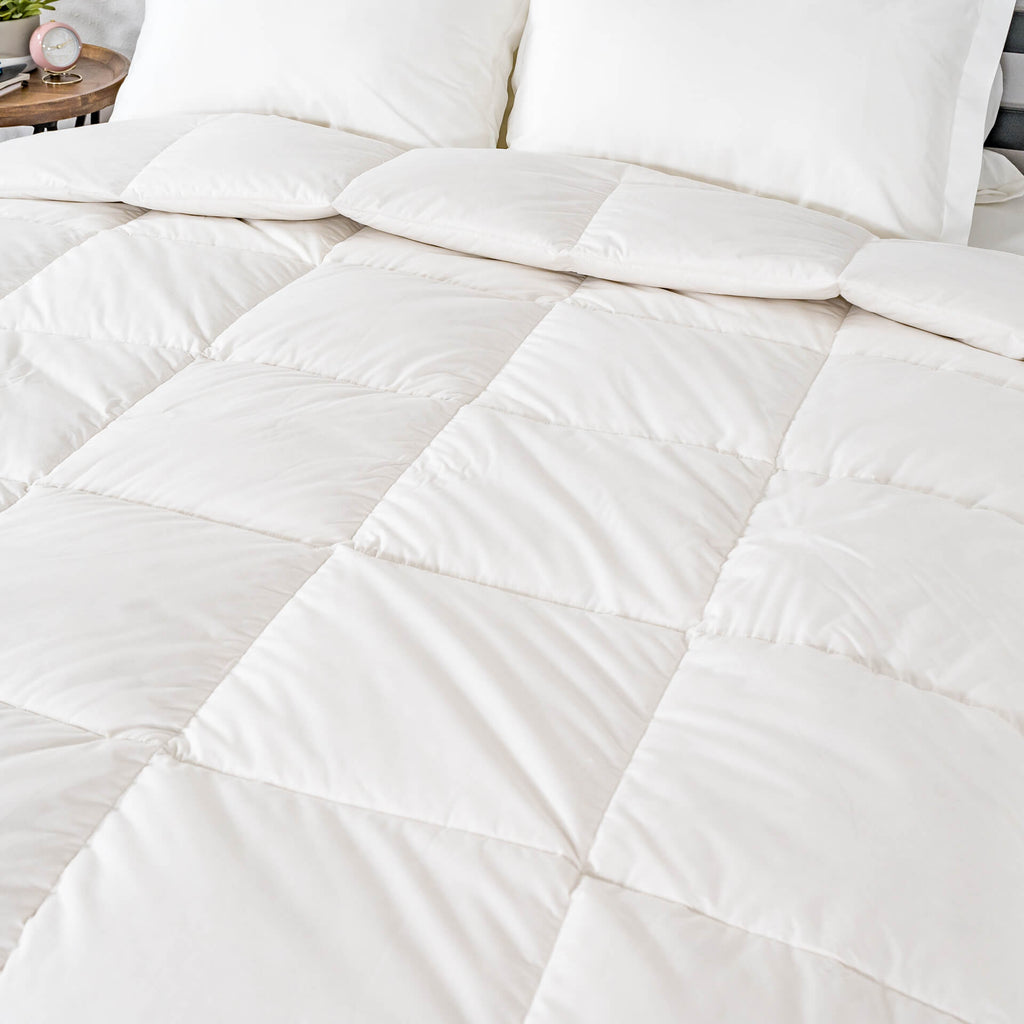 Extra Warmth Premier Down Alternative Comforter - Ameridown 