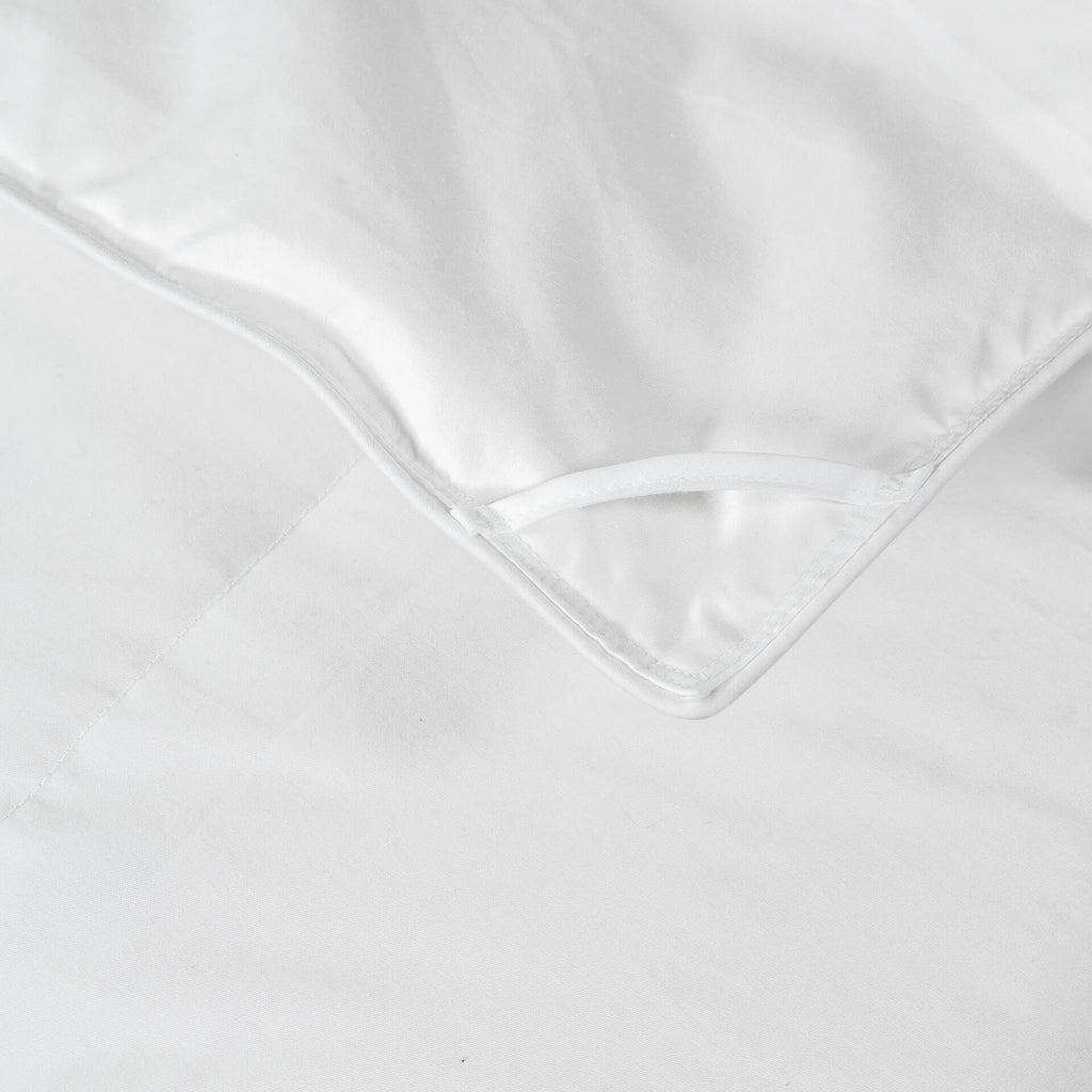 Light Warmth Signature Baffled Down Comforter - Ameridown 