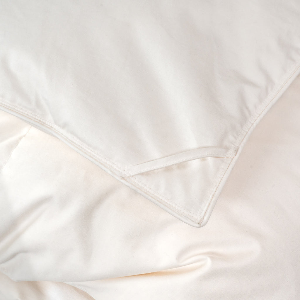 Medium Warmth Signature Baffled Down Comforter - Ameridown 