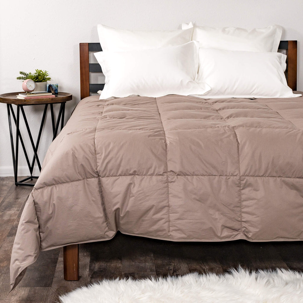 Light Warmth Premier Down Alternative Comforter - Ameridown 